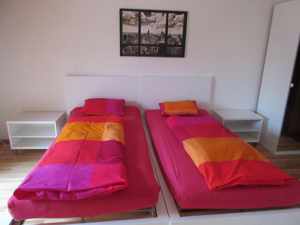 Good Bed Aarwangen 아파트 객실 사진